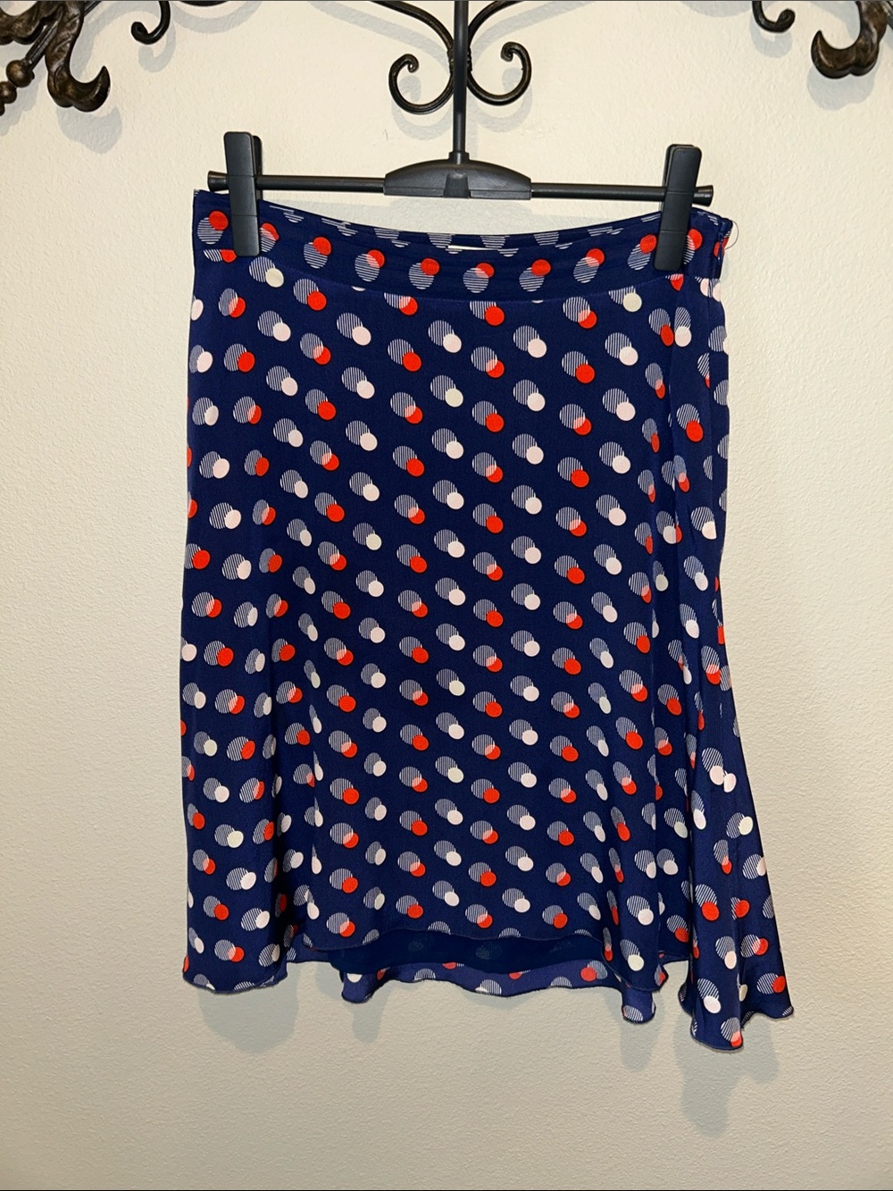 KATE SPADE "SKIRT THE RULES" 100% SILK SIZE 6